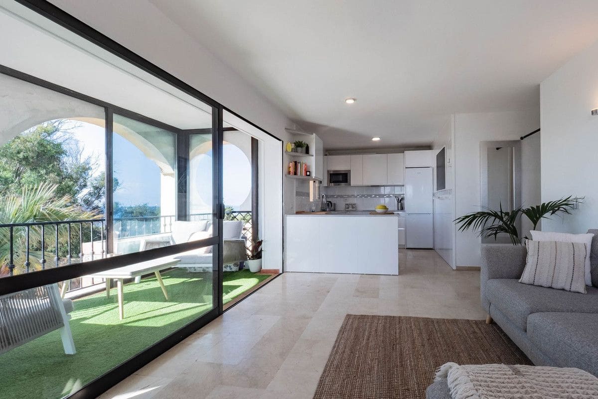 Apartamento Playa de 2 habitaciones en Mijas en venta con piscina garaje - 329.000 € (Ref: 9284019)