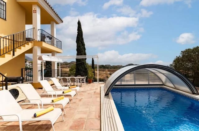 4 soveværelse Villa til salg i Centro, Mijas med swimmingpool garage - € 880.000 (Ref: 9284020)