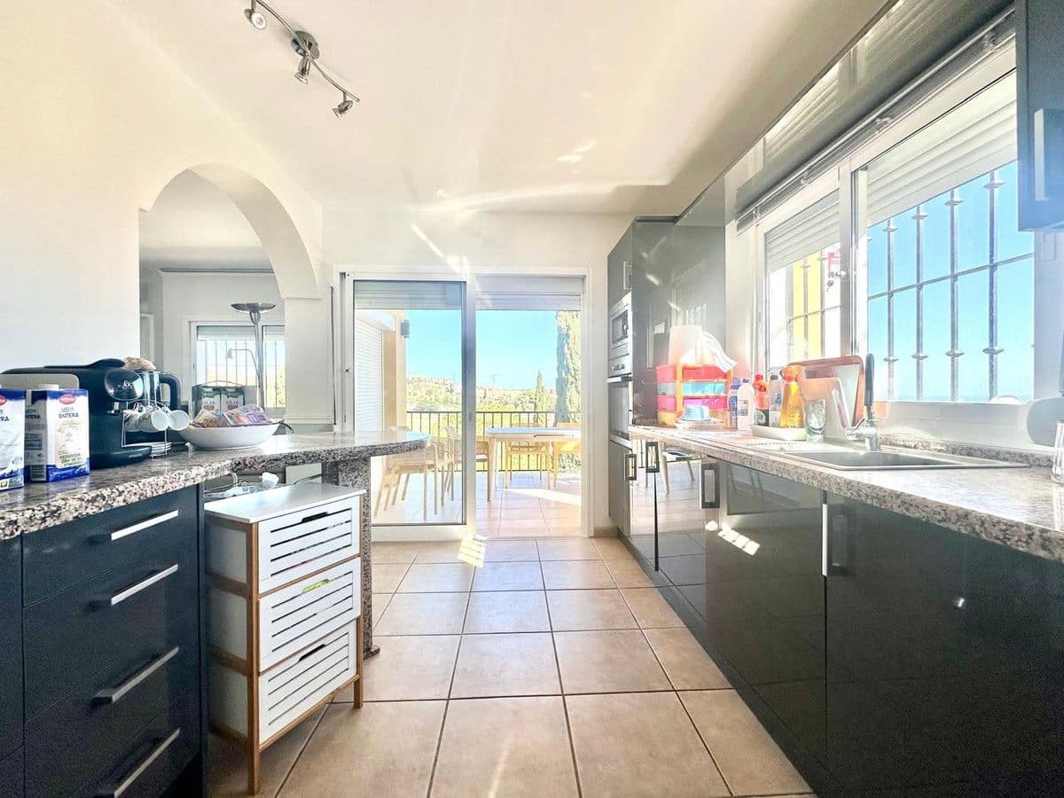 4 bedroom Villa for sale in Mijas with pool garage - € 880,000 (Ref: 9284020)