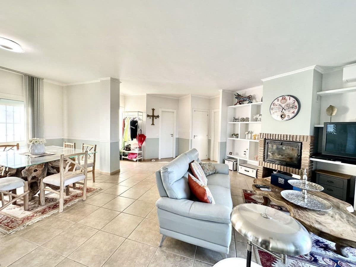 4 bedroom Villa for sale in Mijas with pool garage - € 880,000 (Ref: 9284020)