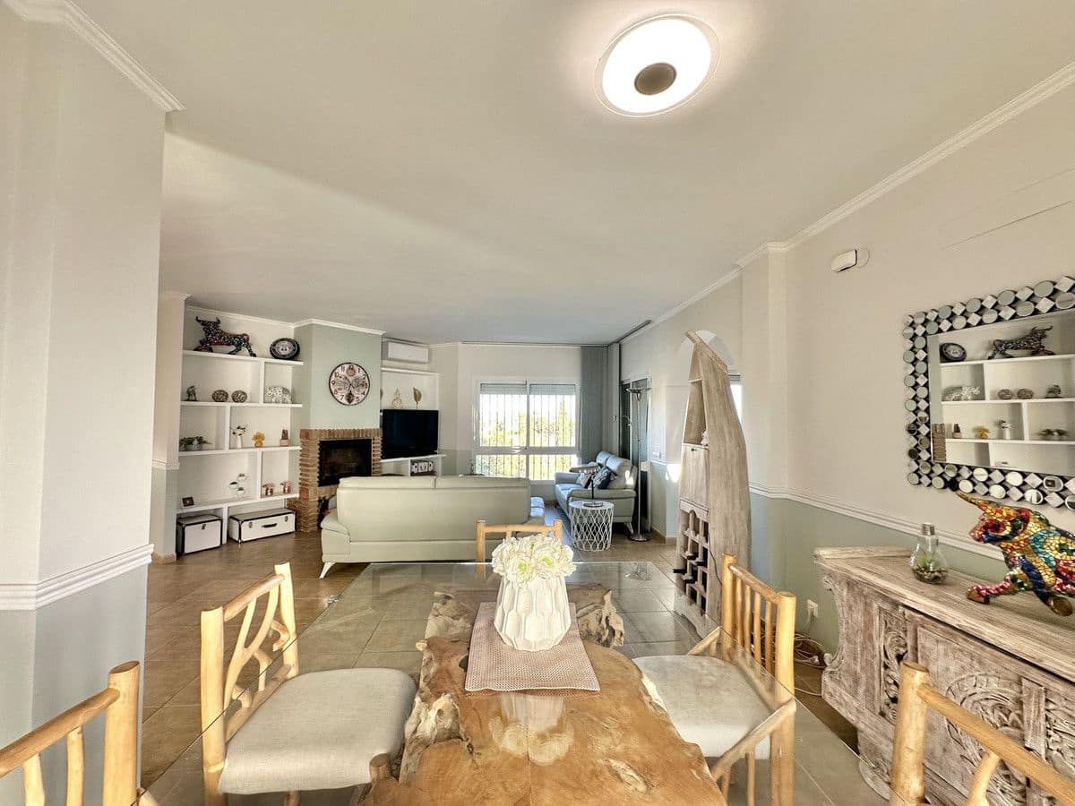 4 bedroom Villa for sale in Mijas with pool garage - € 880,000 (Ref: 9284020)