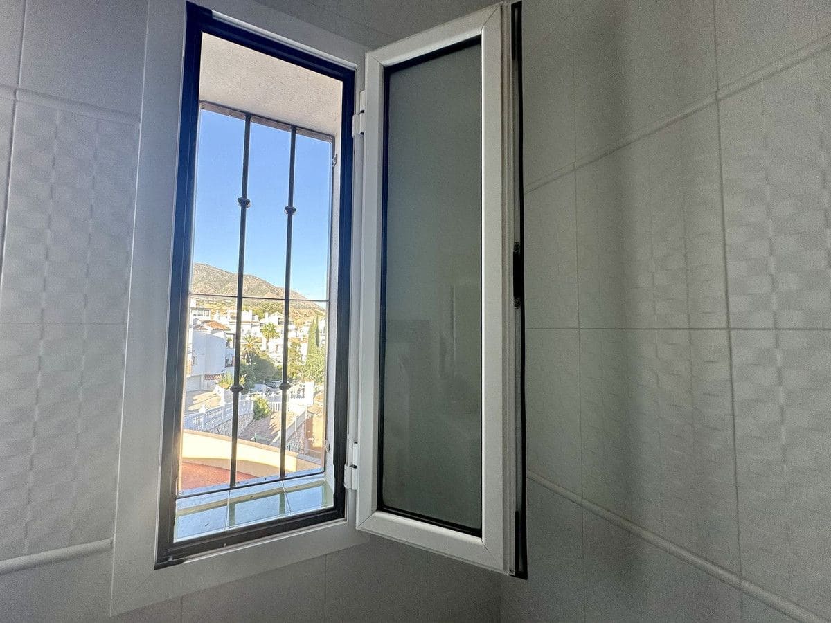 4 bedroom Villa for sale in Mijas with pool garage - € 880,000 (Ref: 9284020)