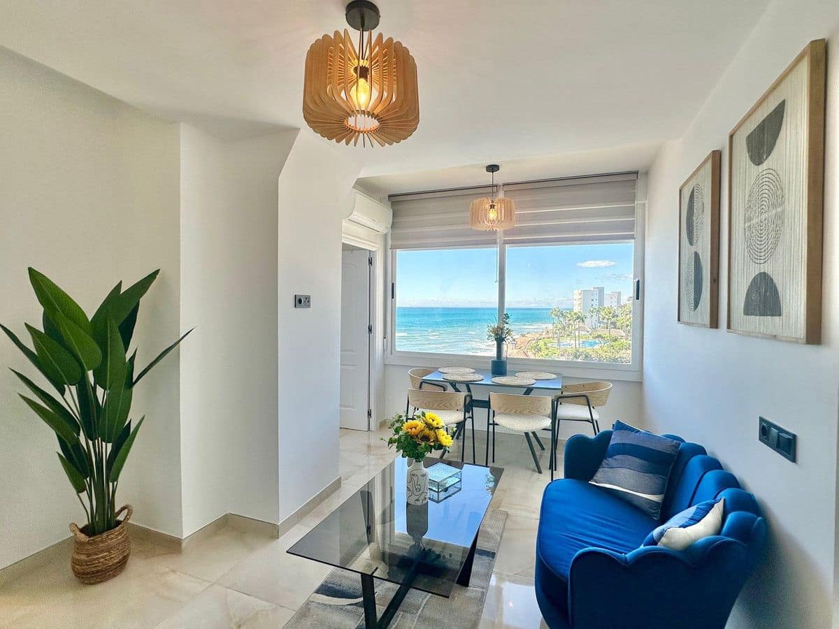 2 soverom Strandleiligheter til salgs i Mijas med svømmebasseng garasje - € 335 000 (Ref: 9284025)