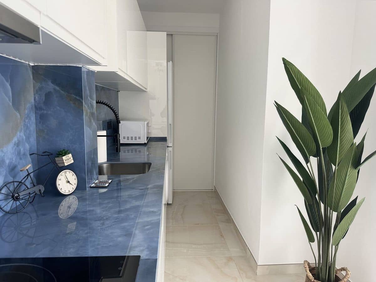 2 soverom Strandleiligheter til salgs i Mijas med svømmebasseng garasje - € 335 000 (Ref: 9284025)