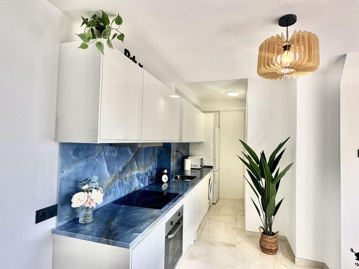 2 soverom Strandleiligheter til salgs i Mijas med svømmebasseng garasje - € 335 000 (Ref: 9284025)