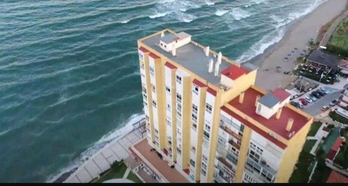 2 soverom Strandleiligheter til salgs i Mijas med svømmebasseng garasje - € 335 000 (Ref: 9284025)