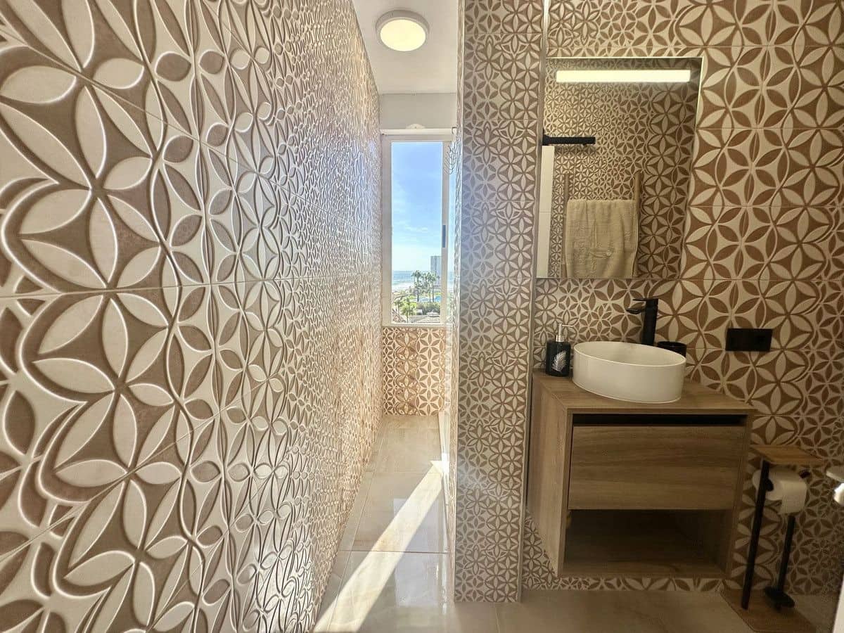 2 soverom Strandleiligheter til salgs i Mijas med svømmebasseng garasje - € 335 000 (Ref: 9284025)