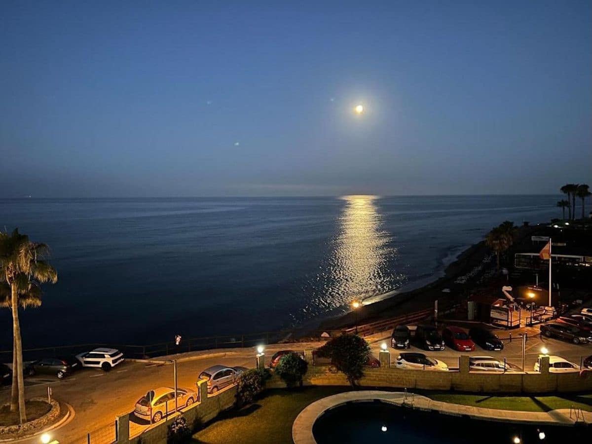 2 soverom Strandleiligheter til salgs i Mijas med svømmebasseng garasje - € 335 000 (Ref: 9284025)