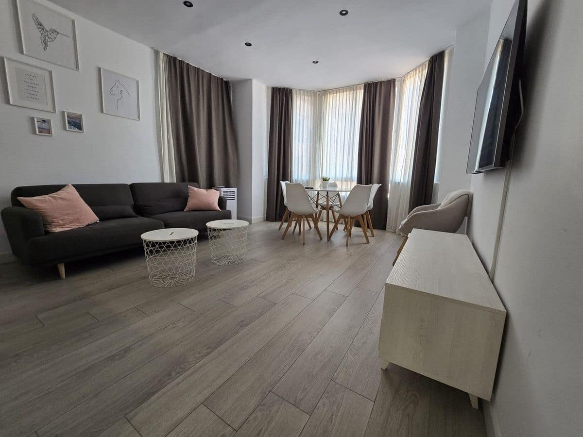 1 slaapkamer Strandappartement te koop in Fuengirola - € 220.000 (Ref: 9284029)