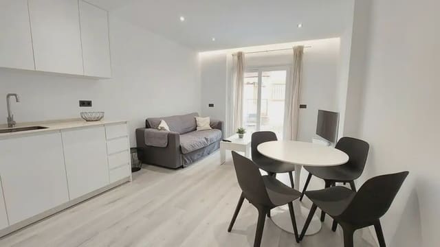 1 bedroom Apartment for sale in Centro ciudad, Fuengirola - € 285,000 (Ref: 9284032)