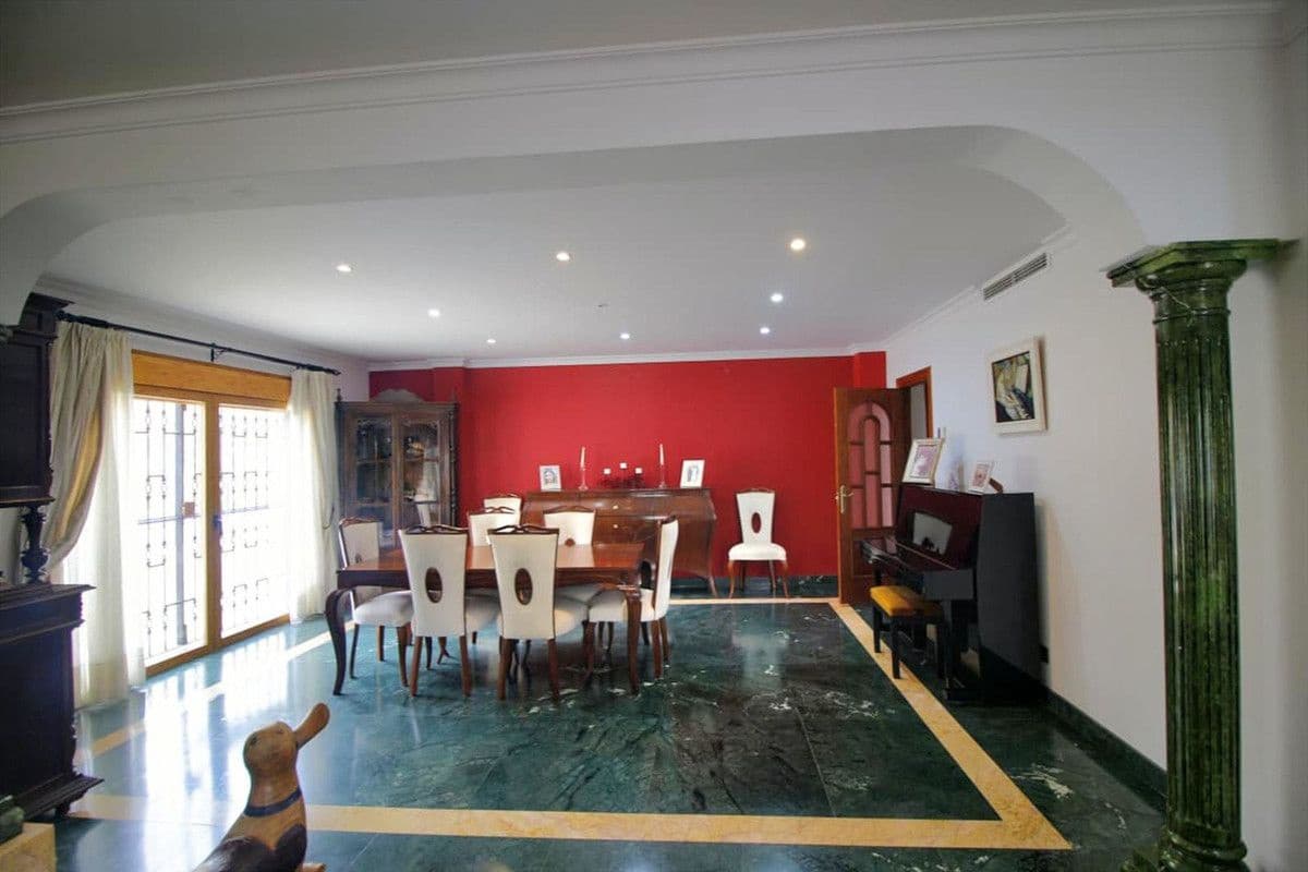 6 soveværelse Villa til salg i Benalmadena med swimmingpool garage - € 1.595.000 (Ref: 9287819)