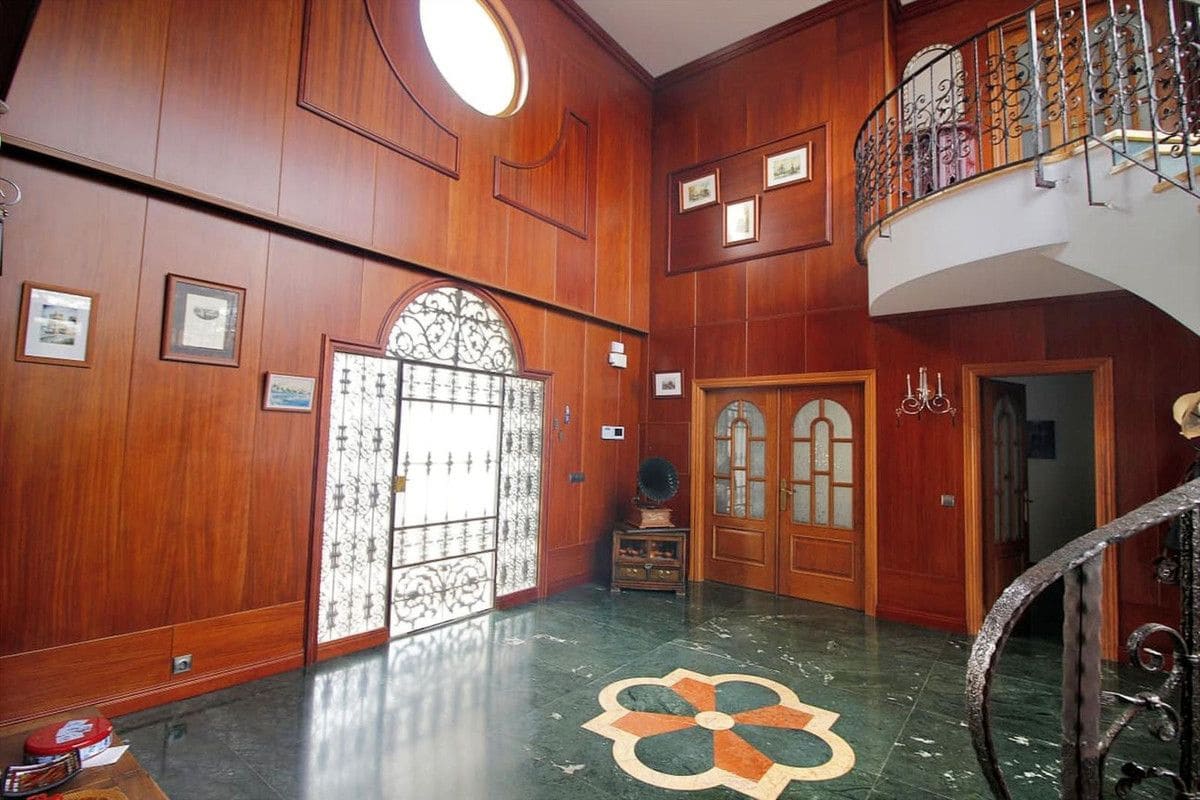 6 soveværelse Villa til salg i Benalmadena med swimmingpool garage - € 1.595.000 (Ref: 9287819)