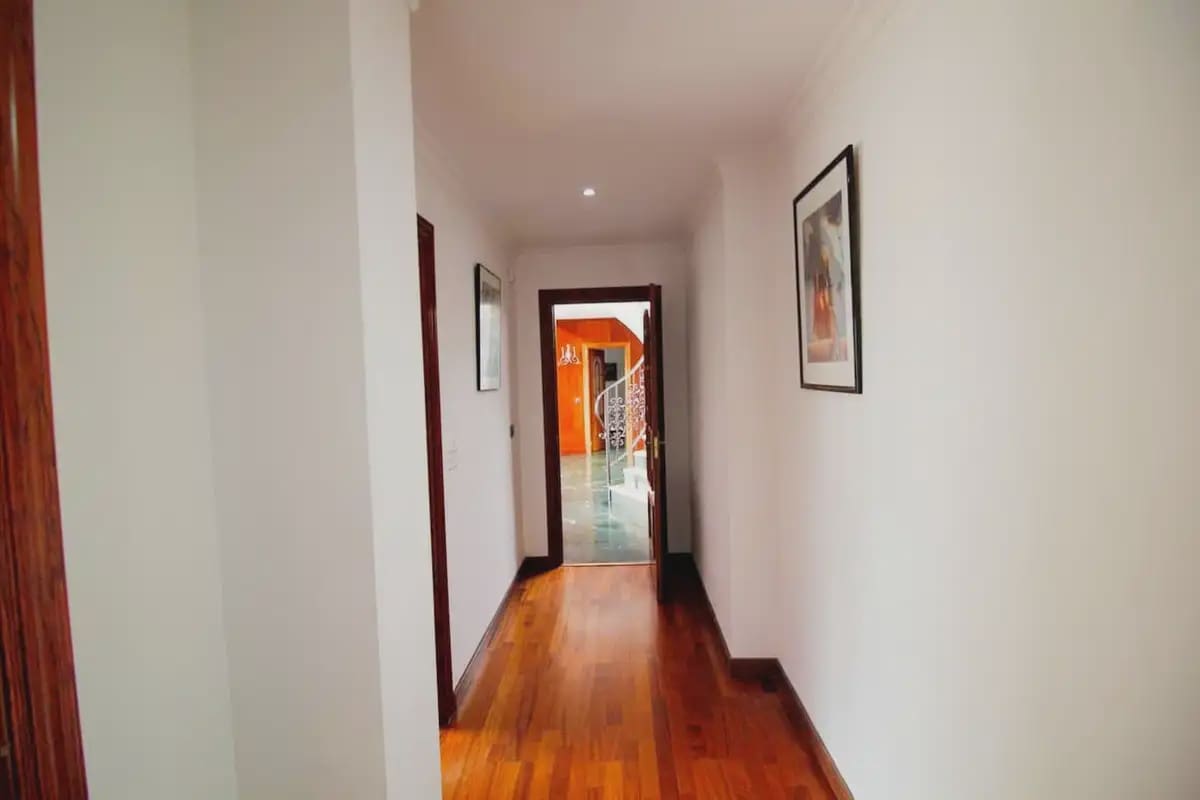6 soverom Villa til salgs i Benalmadena med svømmebasseng garasje - € 1 600 000 (Ref: 9287819)