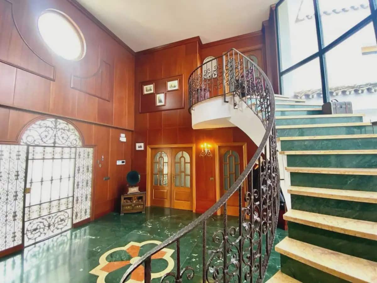 6 soverom Villa til salgs i Benalmadena med svømmebasseng garasje - € 1 600 000 (Ref: 9287819)