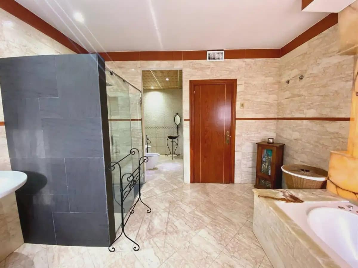 6 soverom Villa til salgs i Benalmadena med svømmebasseng garasje - € 1 600 000 (Ref: 9287819)