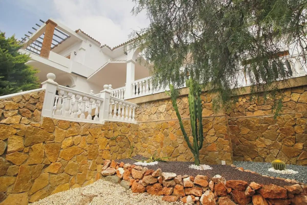 6 soverom Villa til salgs i Benalmadena med svømmebasseng garasje - € 1 600 000 (Ref: 9287819)