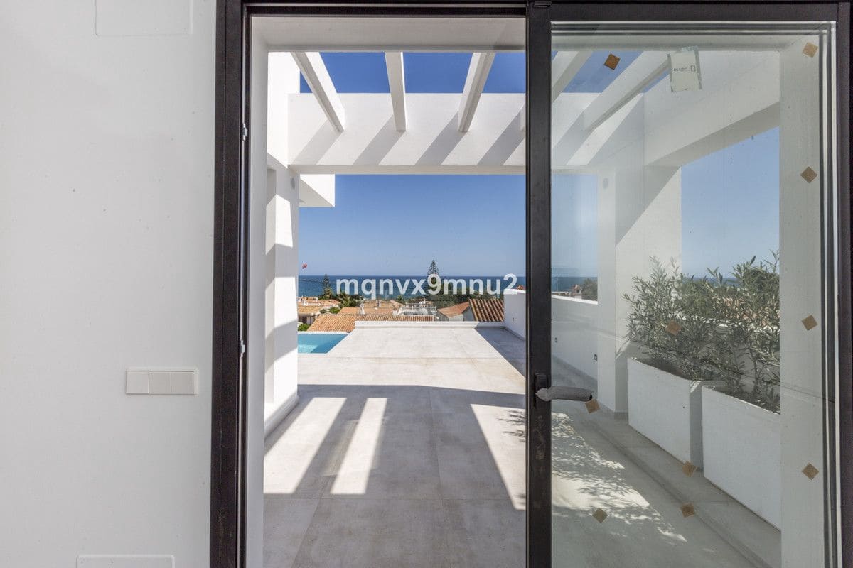 3 sovrum Villa till salu i Mijas med pool - 1 450 000 € (Ref: 9293217)