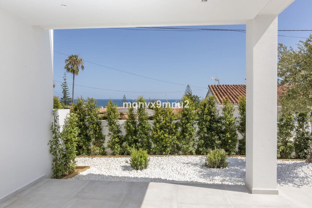 3 sovrum Villa till salu i Mijas med pool - 1 450 000 € (Ref: 9293217)
