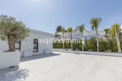 3 quarto Moradia para venda em Mijas com piscina - 1 495 000 € (Ref: 9293217)