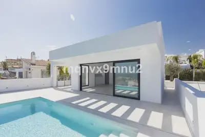 3 quarto Moradia para venda em Mijas com piscina - 1 495 000 € (Ref: 9293217)