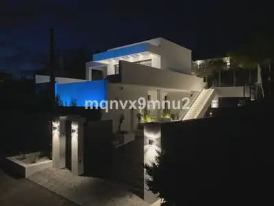 3 quarto Moradia para venda em Mijas com piscina - 1 495 000 € (Ref: 9293217)