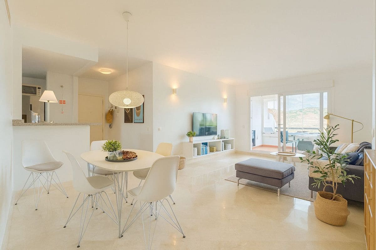 Apartamento de 3 habitaciones en Mijas en venta con piscina garaje - 380.000 € (Ref: 9303842)