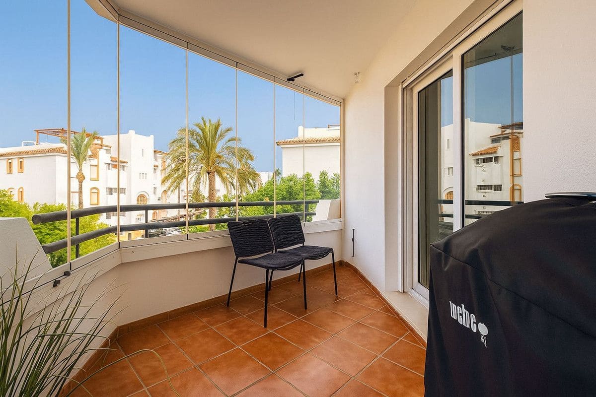 Apartamento de 3 habitaciones en Mijas en venta con piscina garaje - 380.000 € (Ref: 9303842)