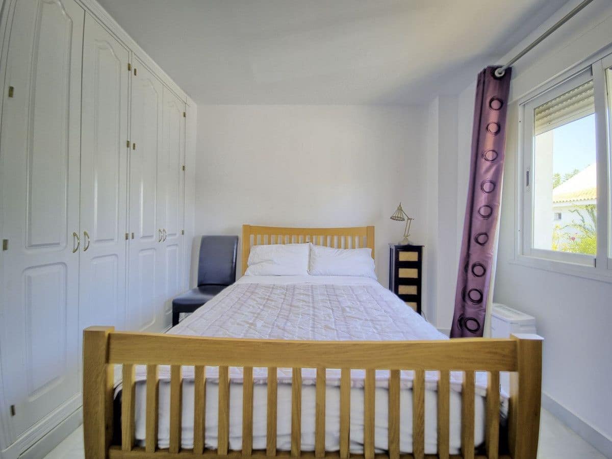 6 slaapkamer Huis te koop in Marbella met zwembad garage - € 899.999 (Ref: 9311456)