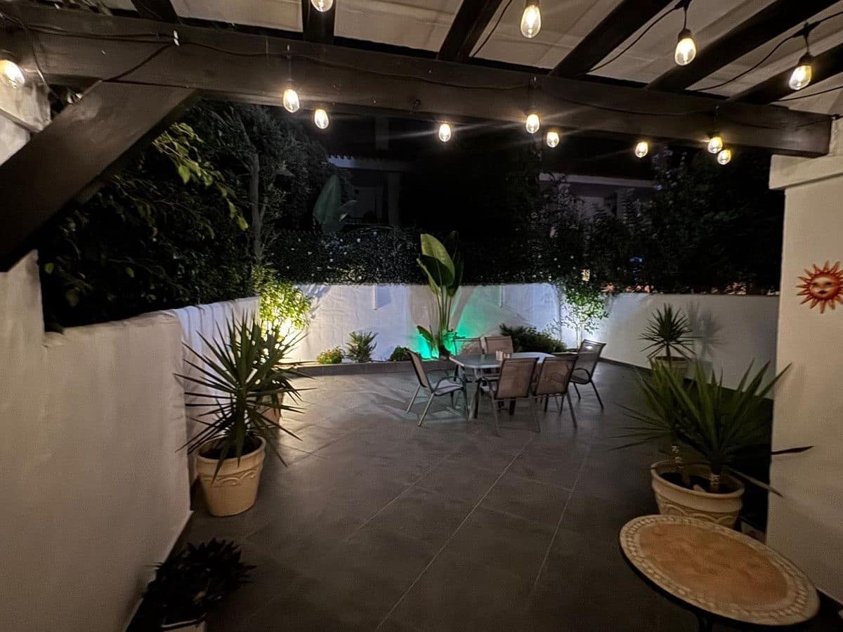 6 slaapkamer Huis te koop in Marbella met zwembad garage - € 899.999 (Ref: 9311456)
