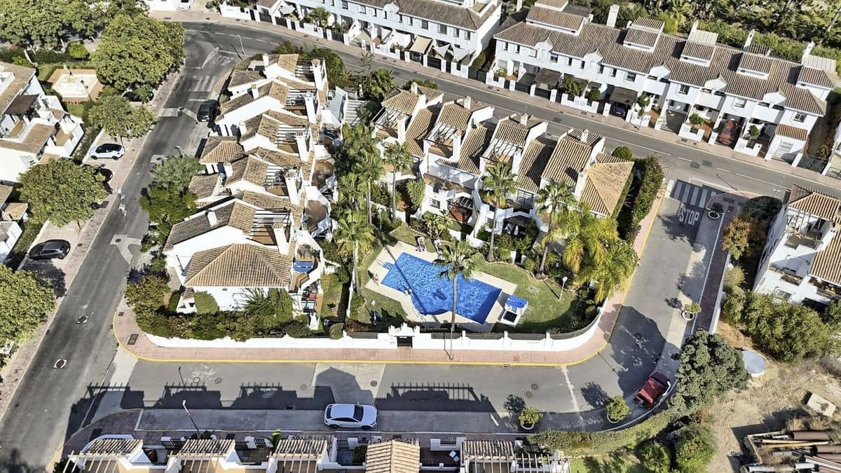 6 slaapkamer Huis te koop in Marbella met zwembad garage - € 899.999 (Ref: 9311456)