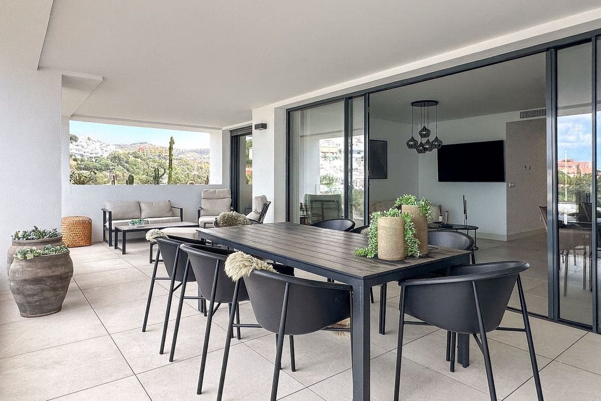 4 soveværelse Lejlighed til salg i Marbella med swimmingpool garage - € 849.000 (Ref: 9312103)