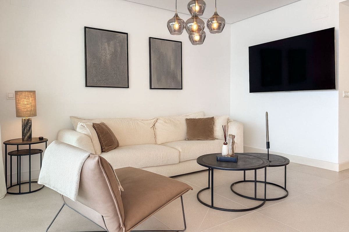 4 soveværelse Lejlighed til salg i Marbella med swimmingpool garage - € 849.000 (Ref: 9312103)