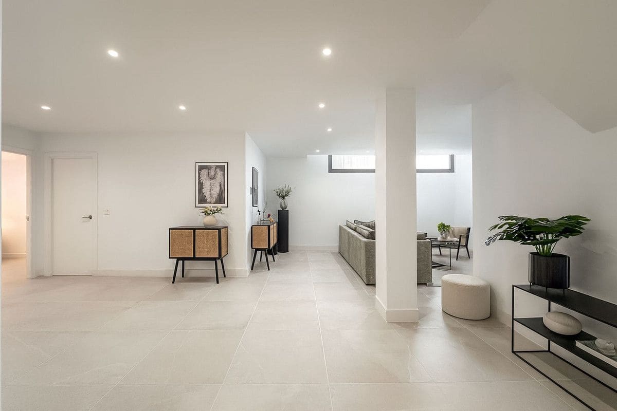 4 soveværelse Lejlighed til salg i Marbella med swimmingpool garage - € 849.000 (Ref: 9312103)