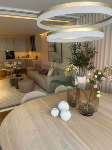 Apartamento de 3 habitaciones en Puerto Banus, Marbella en venta con piscina garaje - 995.000 € (Ref: 9346587)