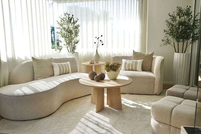 Apartamento de 3 habitaciones en Puerto Banus, Marbella en venta con piscina garaje - 995.000 € (Ref: 9346587)