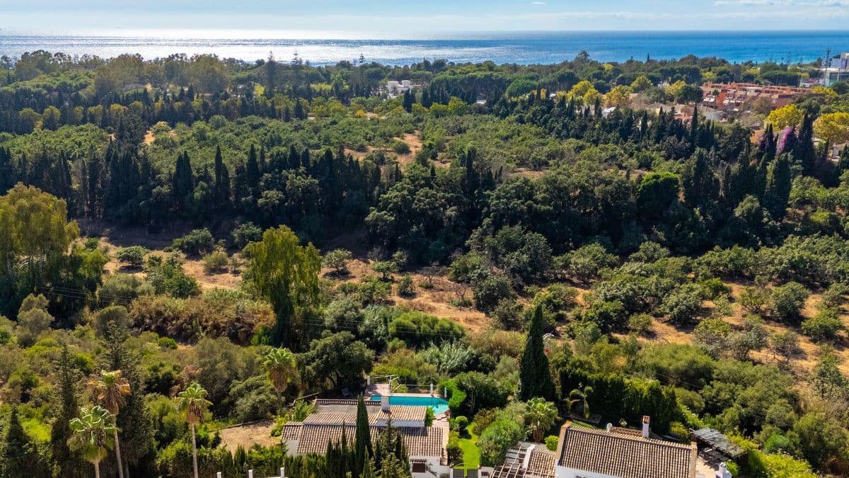 2 slaapkamer Villa te koop in Marbella met zwembad garage - € 825.000 (Ref: 9374750)