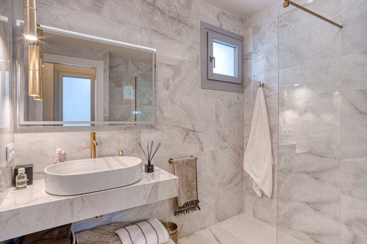 2 makuuhuone Kattohuoneisto myytävänä paikassa Mijas mukana uima-altaan 
autotalli - 950 000 € (Ref: 9374758)