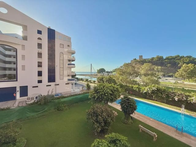 2 slaapkamer Appartement te koop in Centro ciudad, Fuengirola met zwembad - € 449.000 (Ref: 9374761)