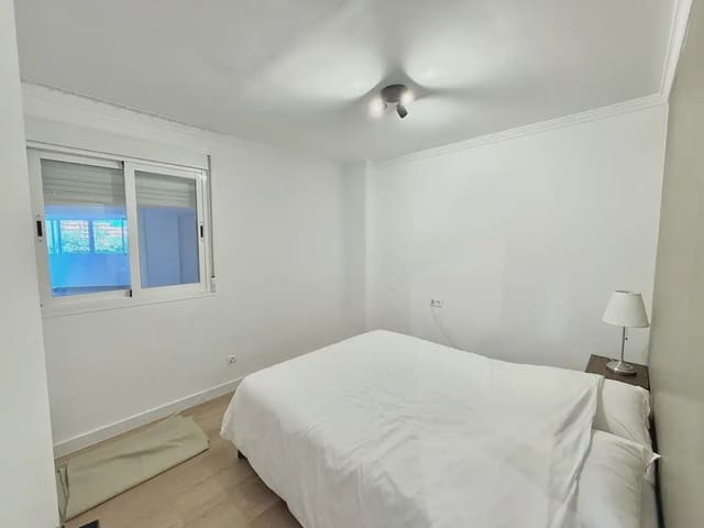 2 slaapkamer Appartement te koop in Centro ciudad, Fuengirola met zwembad - € 449.000 (Ref: 9374761)