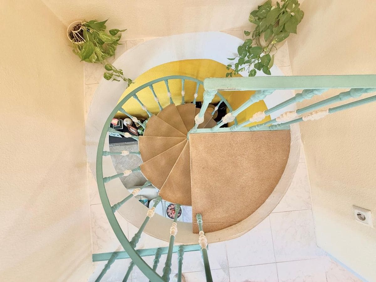 2 soverom Kjedet enebolig til salgs i Mijas med svømmebasseng garasje - € 425 000 (Ref: 9374774)