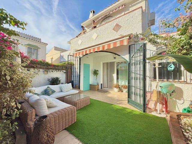 2 soveværelse Semi-Rækkehus til salg i Calahonda, Mijas med swimmingpool garage - € 469.000 (Ref: 9374774)