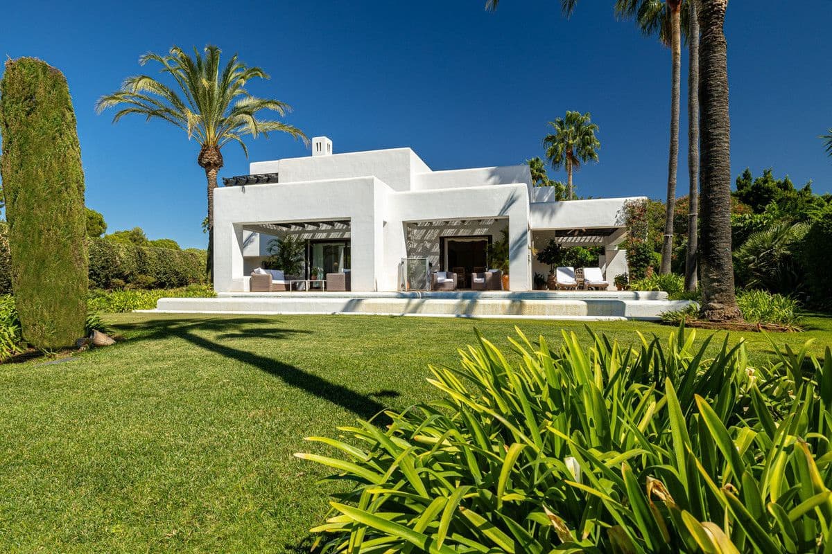 4 soveværelse Villa til salg i Casares med swimmingpool garage - € 4.550.000 (Ref: 9374775)