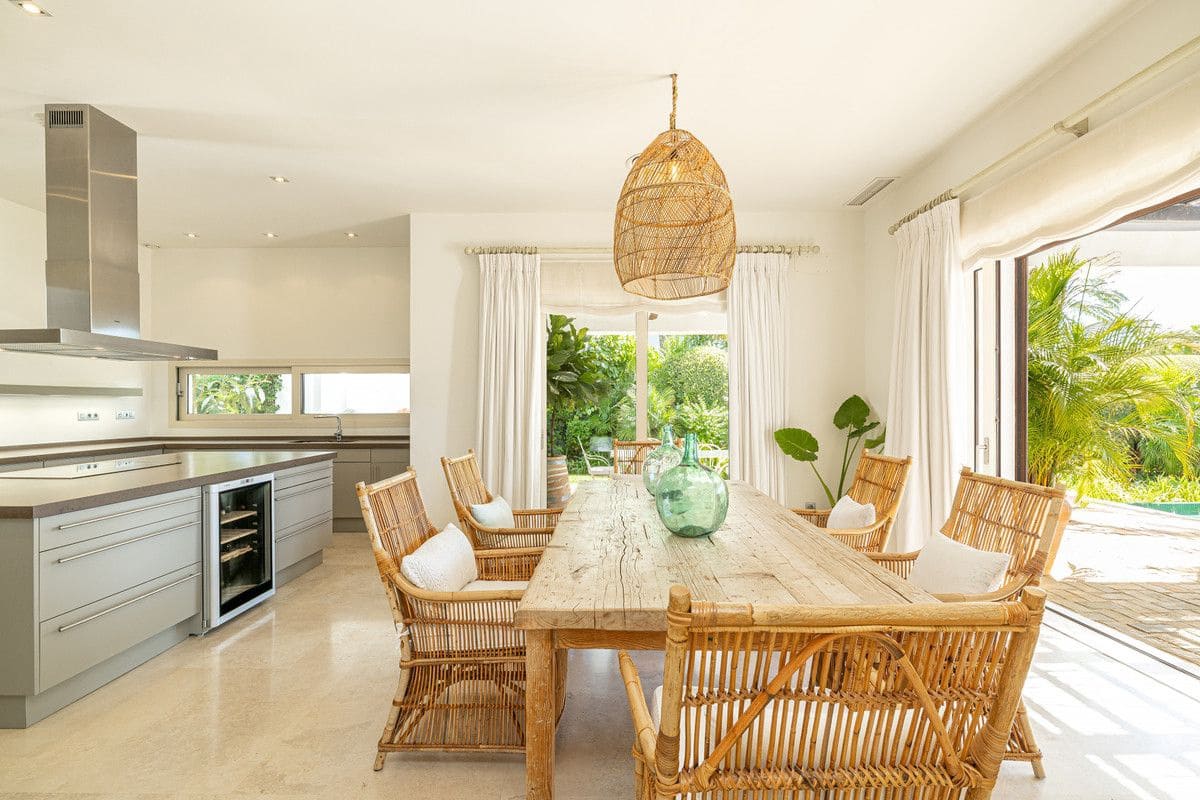 4 soveværelse Villa til salg i Casares med swimmingpool garage - € 4.550.000 (Ref: 9374775)