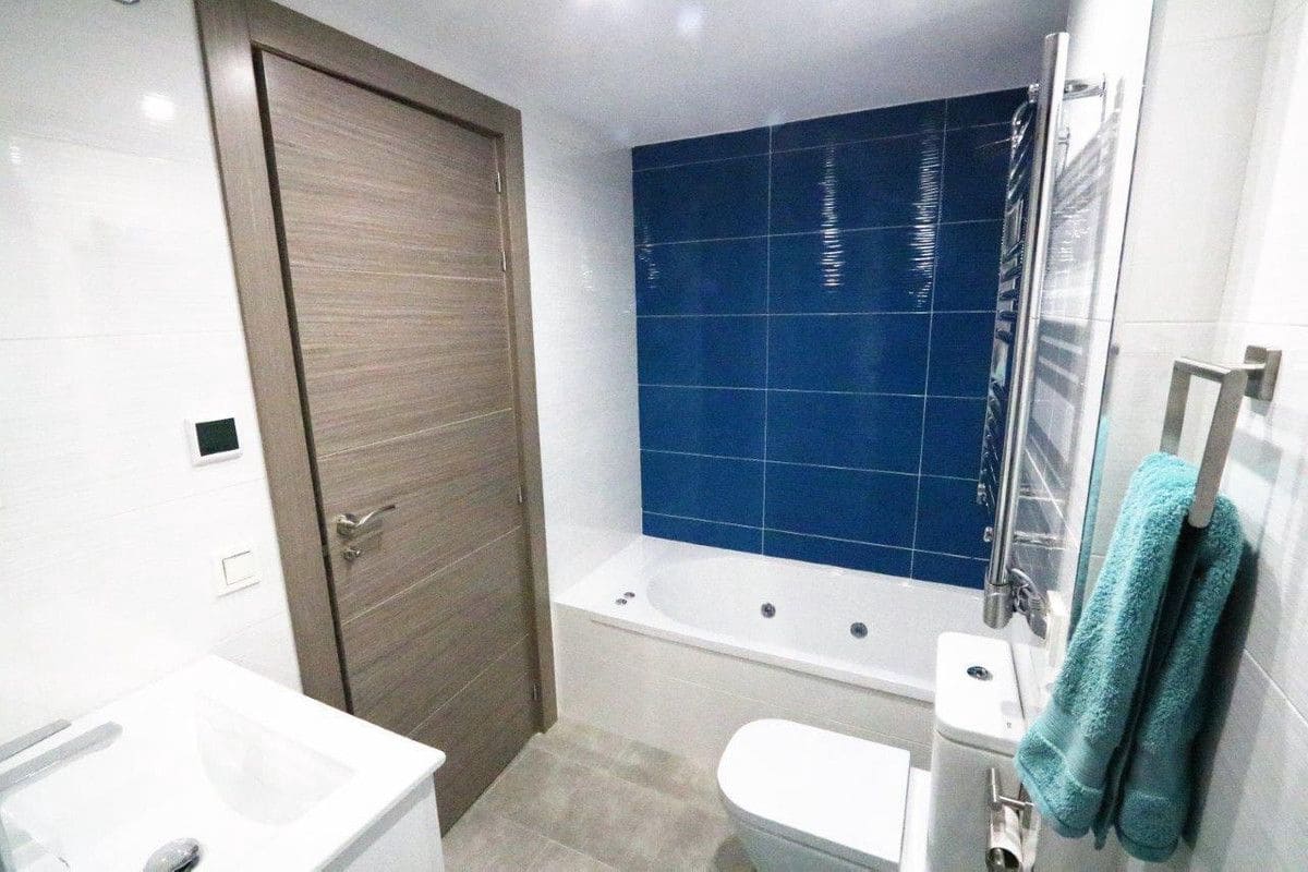 4 soveværelse Strandlejlighed til salg i Fuengirola - € 1.150.000 (Ref: 9374776)