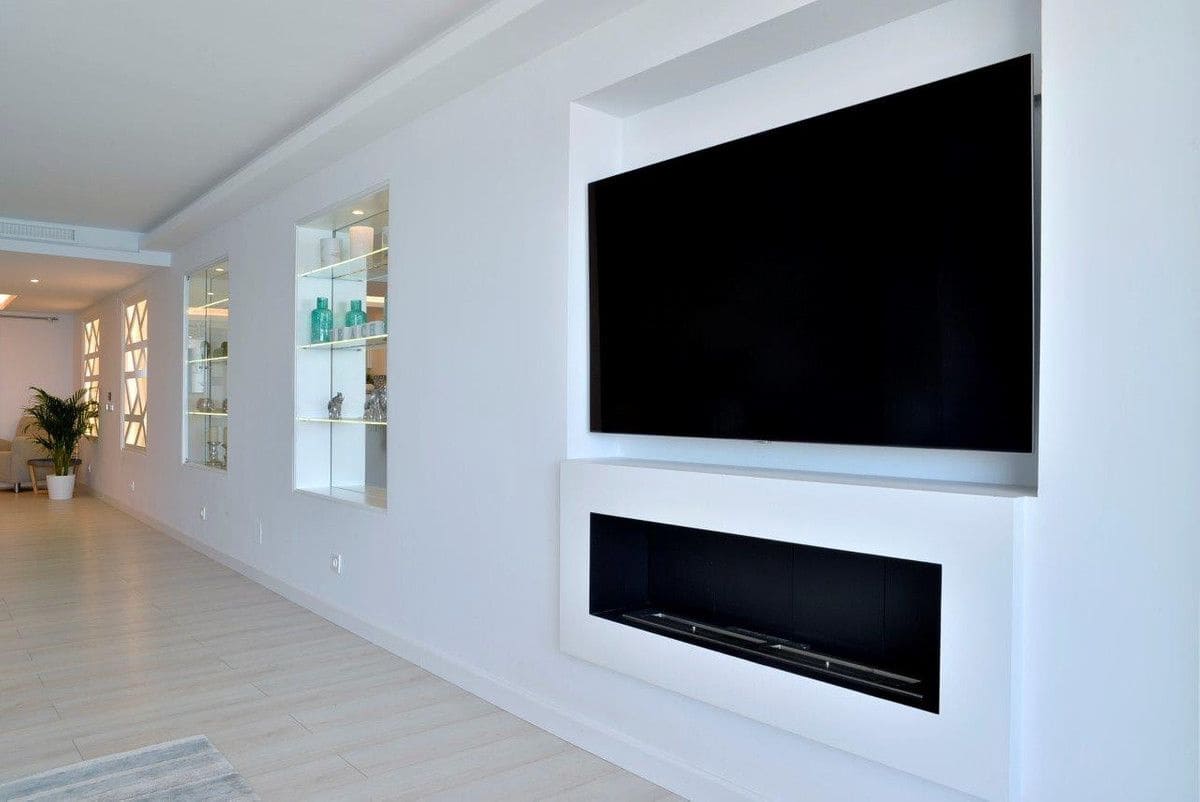 4 bedroom Beach Apartment for sale in Fuengirola - € 1,150,000 (Ref: 9374776)