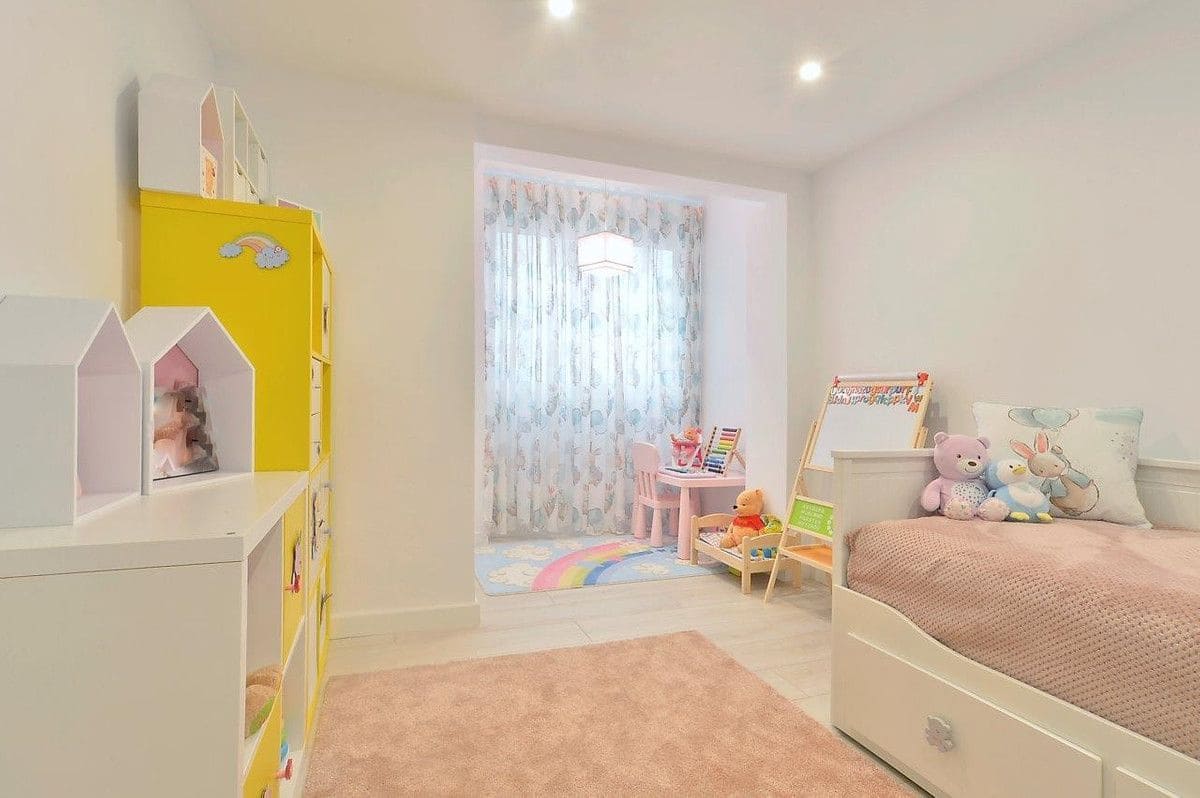 4 bedroom Beach Apartment for sale in Fuengirola - € 1,150,000 (Ref: 9374776)