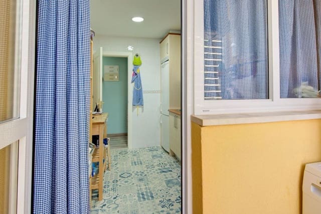 Apartamento de 2 habitaciones en La Cala de Mijas, Mijas en venta con piscina garaje - 374.900 € (Ref: 9374779)