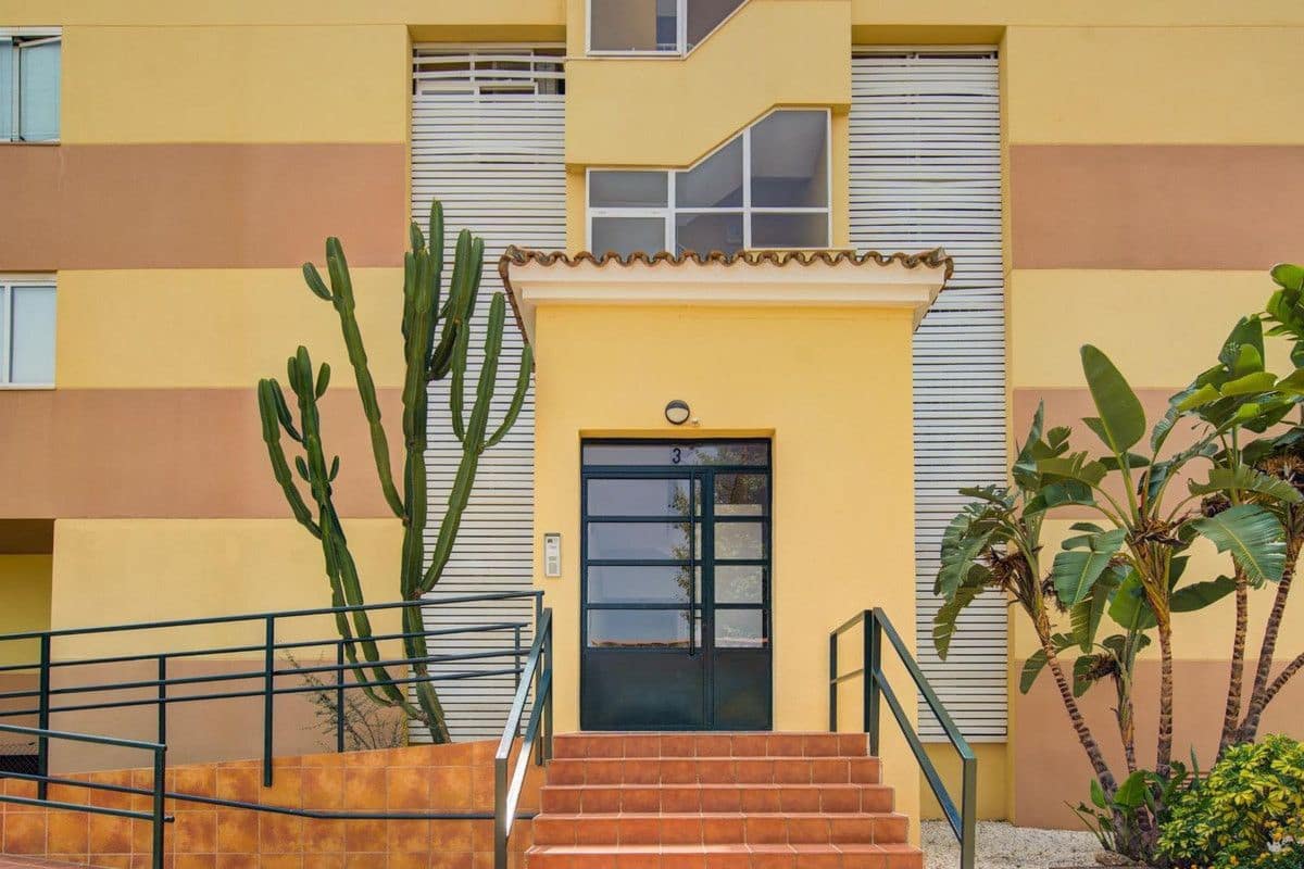 Apartamento de 2 habitaciones en Mijas en venta con piscina garaje - 374.900 € (Ref: 9374779)