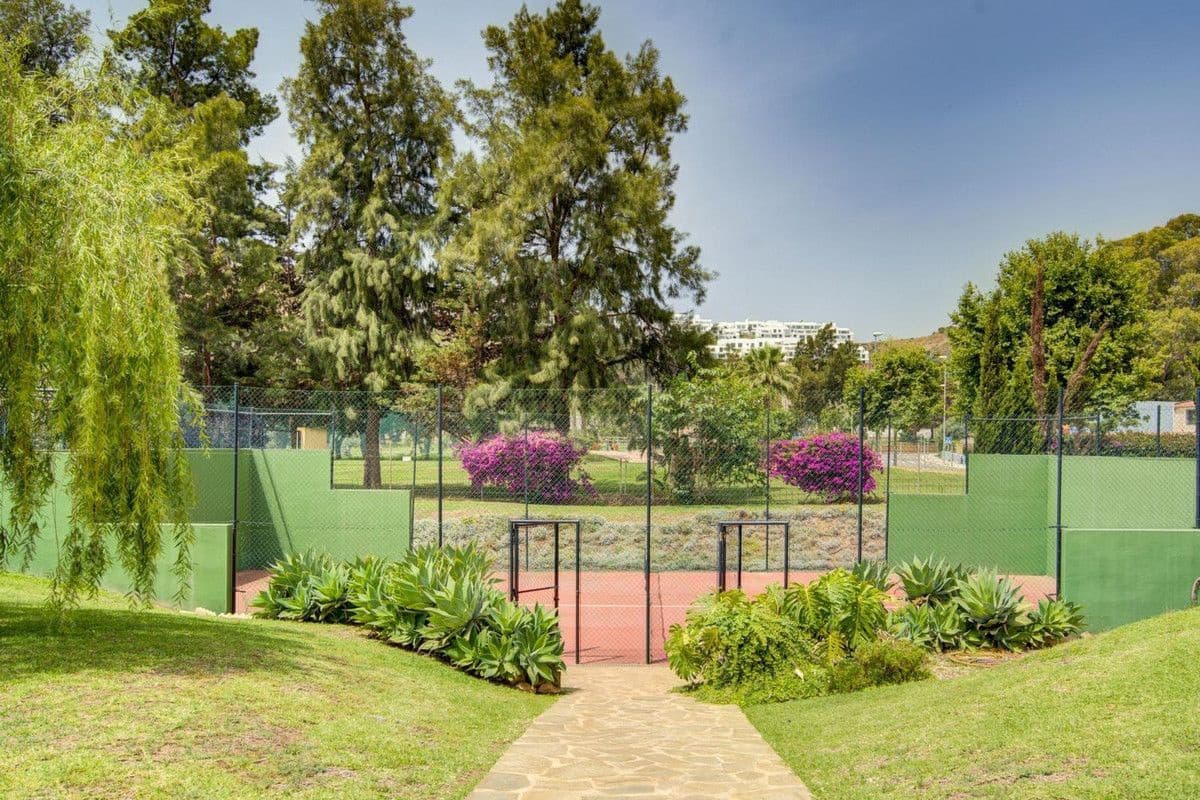 Apartamento de 2 habitaciones en Mijas en venta con piscina garaje - 374.900 € (Ref: 9374779)