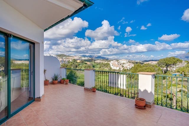3 sypialnia Willa na sprzedaż w Riviera del Sol, Mijas z basenem garażem - 700 000 € (Ref: 9374781)